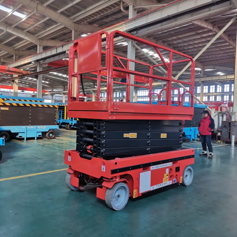  Self Propelled Scissor Lift